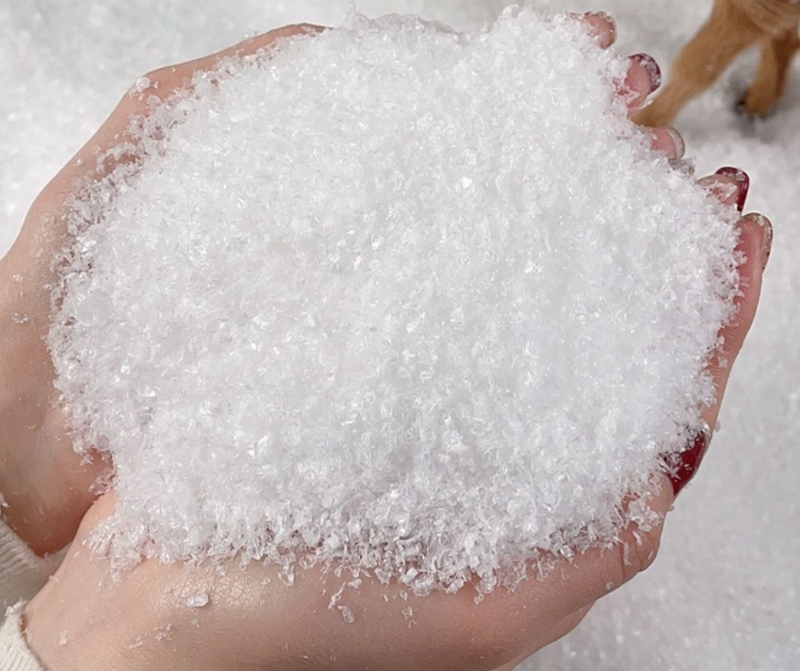 Artificial Plastic Snow: Professional Quality